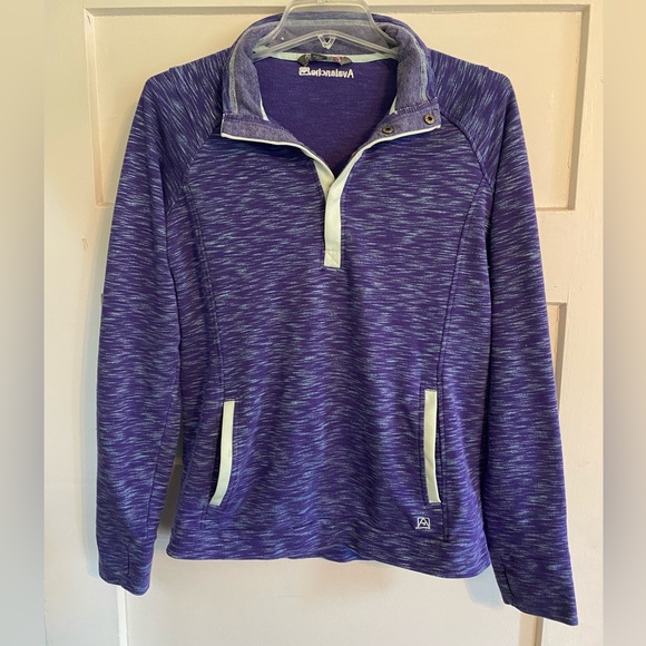 Avalanche Tops - Avalanche Pull Over Large